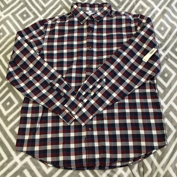 Reg. fit- Built in Flex Men’s woven button down - Picture 1 of 5